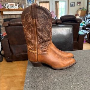 Tony Lama Brown Leather Western Cowboy Boots size 6.5M Women's.
